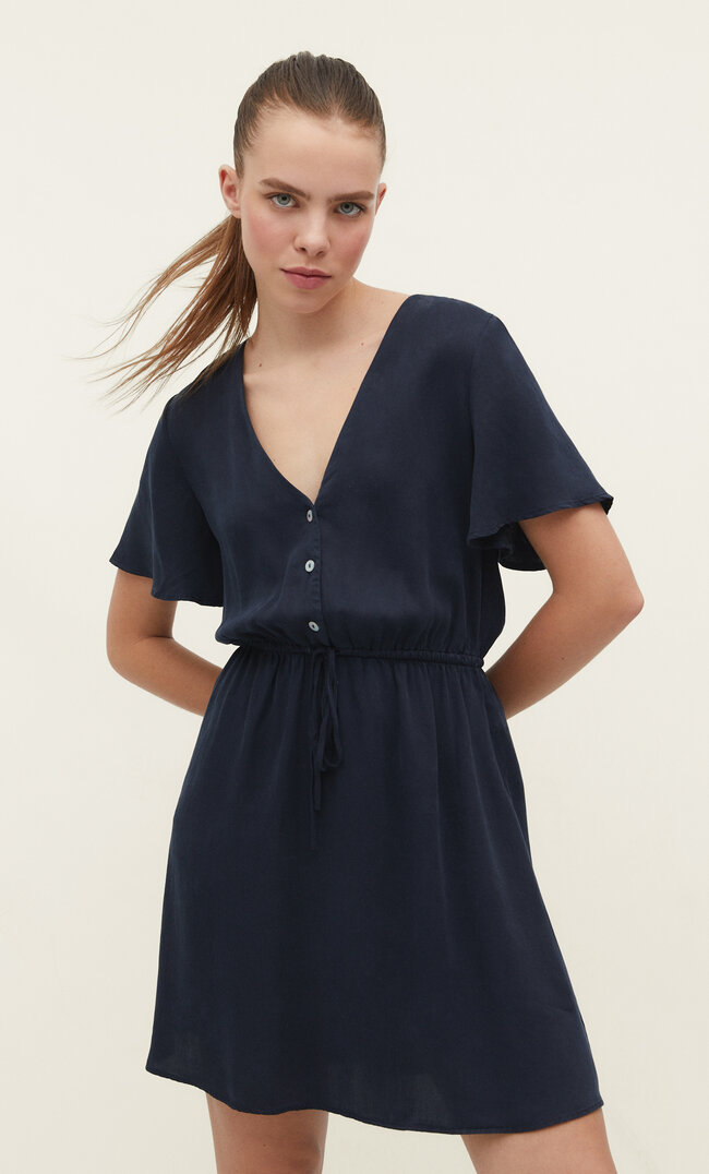 

Stradivarius Kurzes Kleid aus Lyocell L