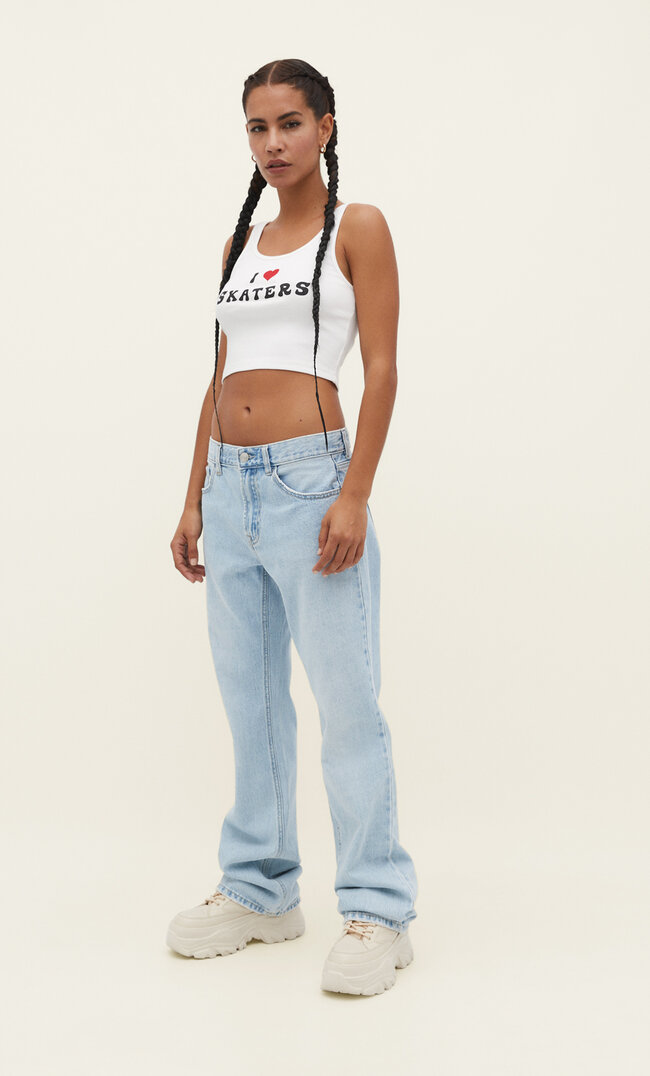 

Stradivarius Jeans Mit Halbhohem Bund Gebleichtes Denim 34