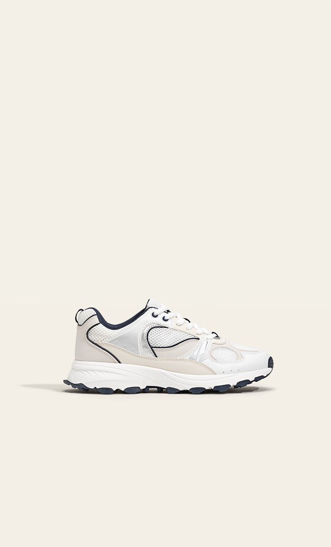 

Stradivarius Sneaker mit Zierelement KOMBINIERT 39