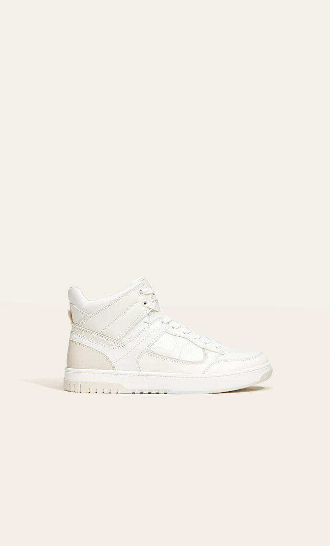 

Stradivarius Hohe Sneaker mit farblich abgesetzten Elementen WEISS 39