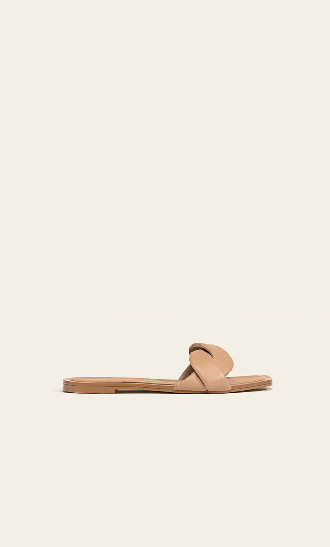 

Stradivarius Flache, Geflochtene Sandalen Beige 39