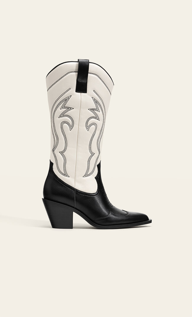 

Stradivarius Modische Cowboystiefel Kombiniert 37