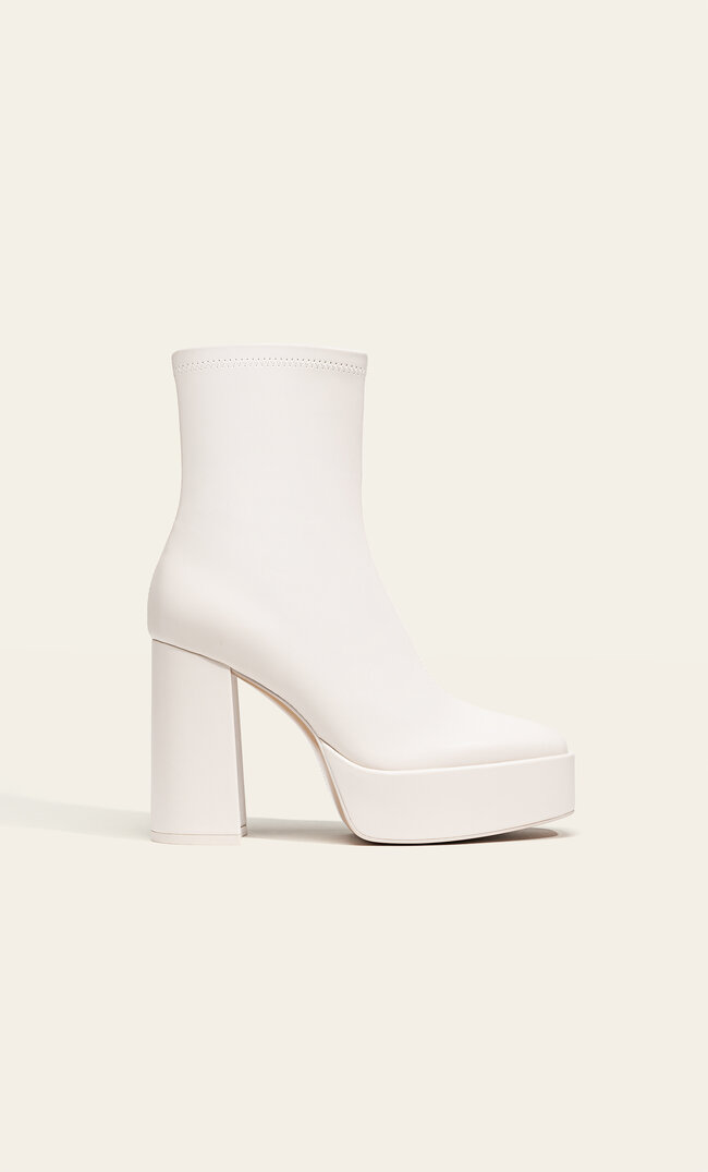 

Stradivarius Botki na obcasie i platformie XL ECRU 38