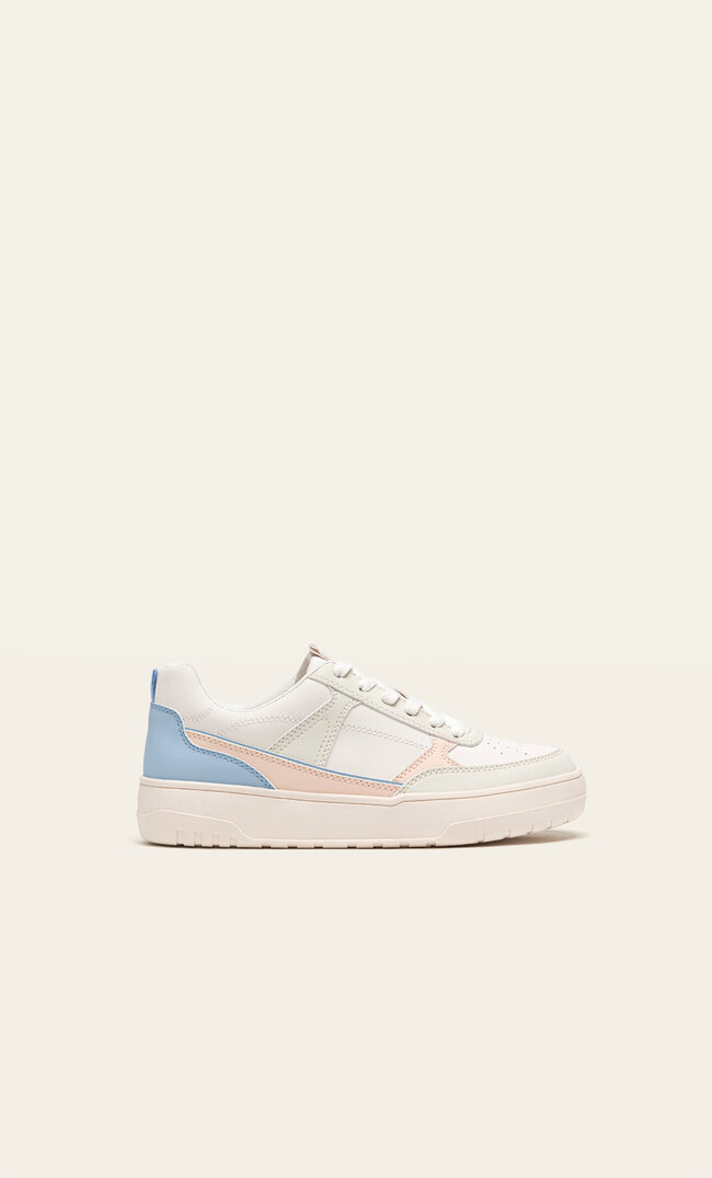 

Sportowe Buty