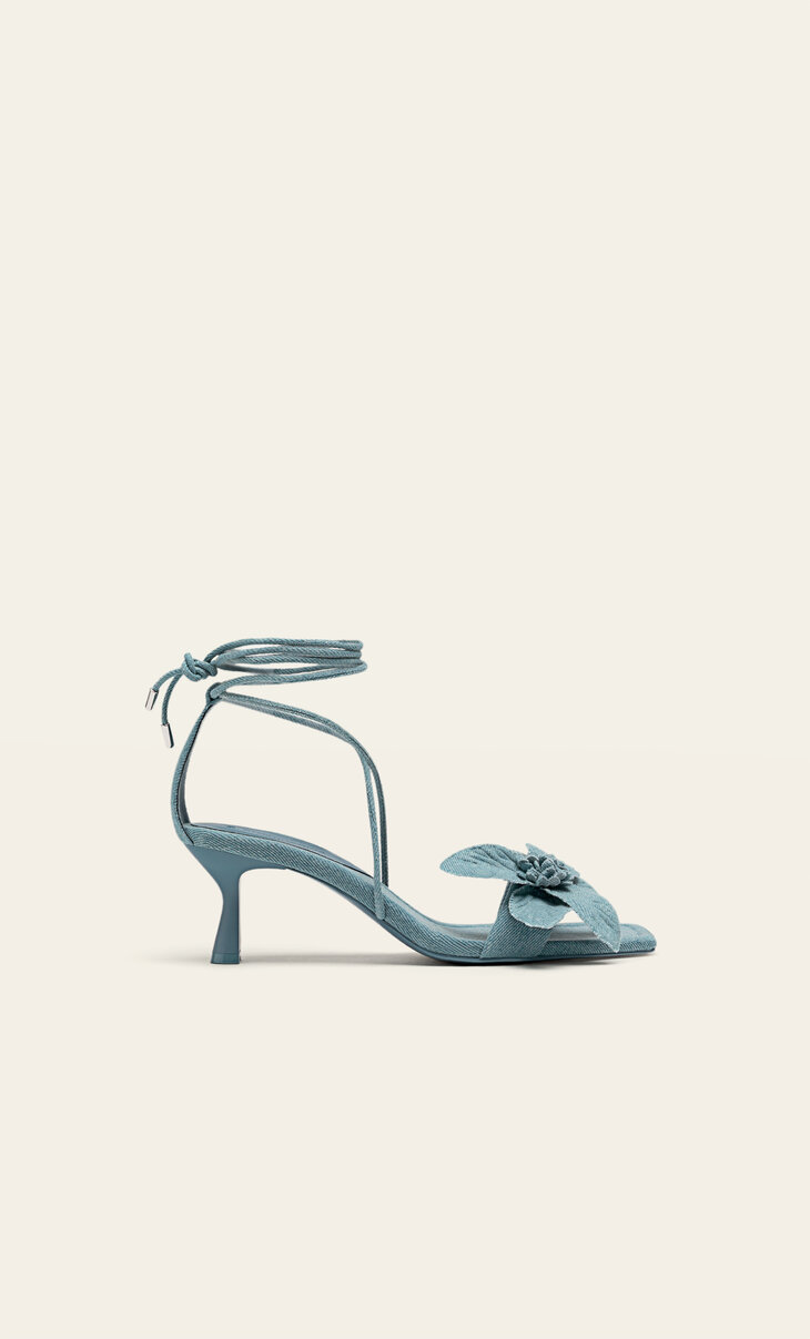 High-heel sandals with padded strap