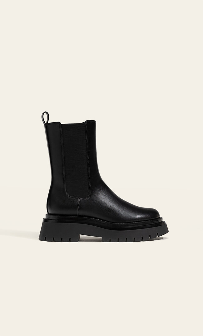 

Stradivarius Flache Stiefeletten SCHWARZ 37
