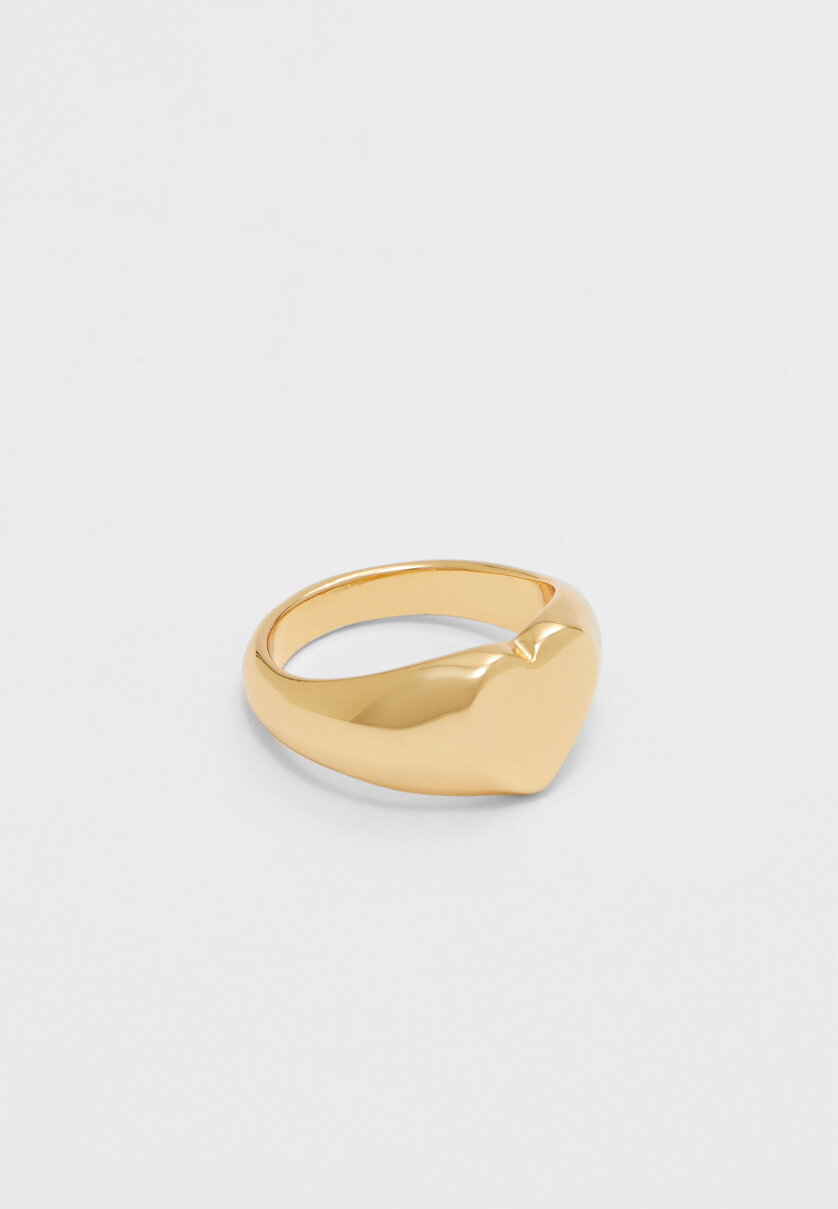 Heart ring. Gold plated.