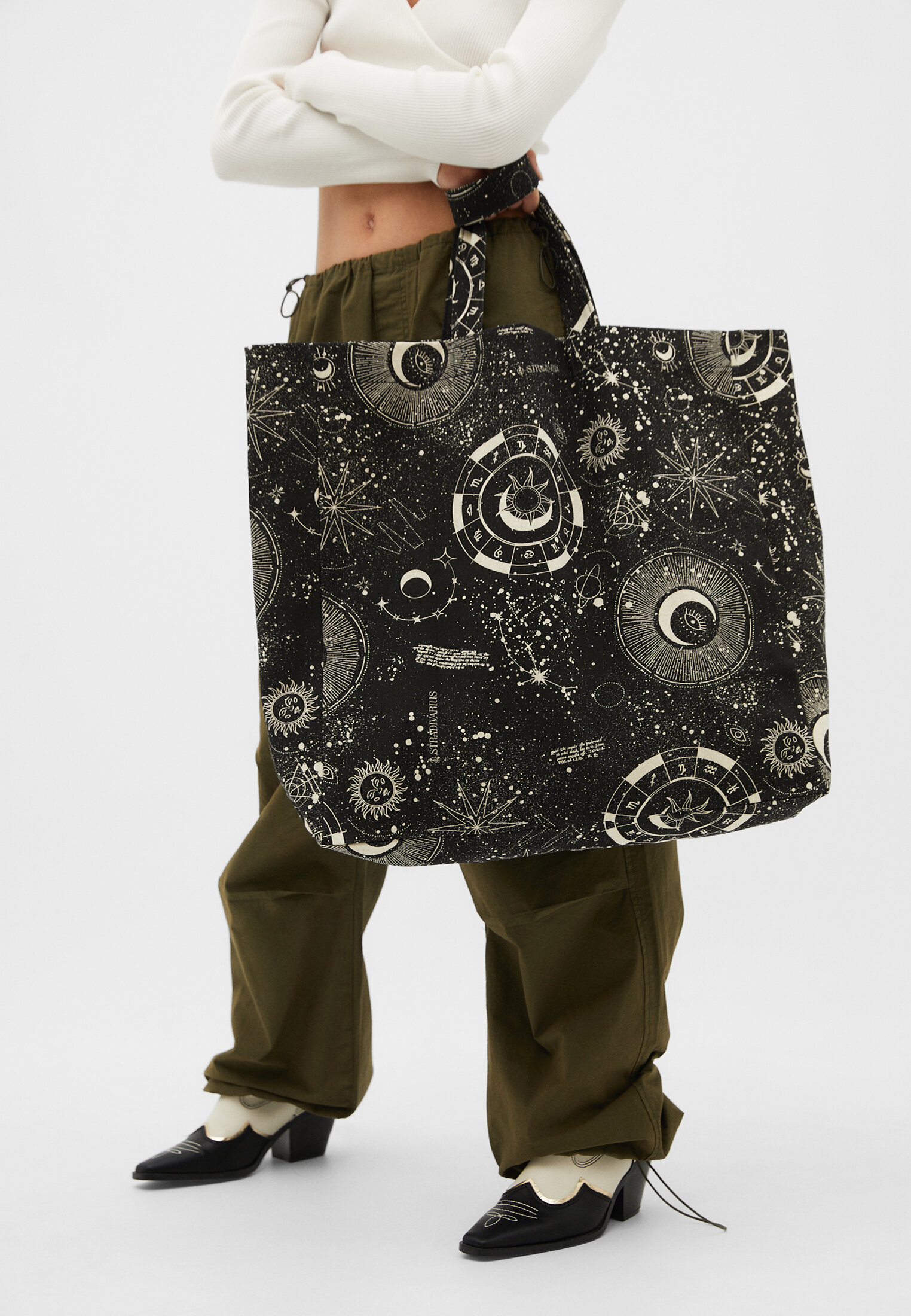 Stradivarius outlet shopper bag