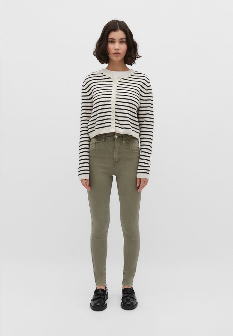 

Stradivarius Hose mit superhohem Bund in Farben Khaki 32
