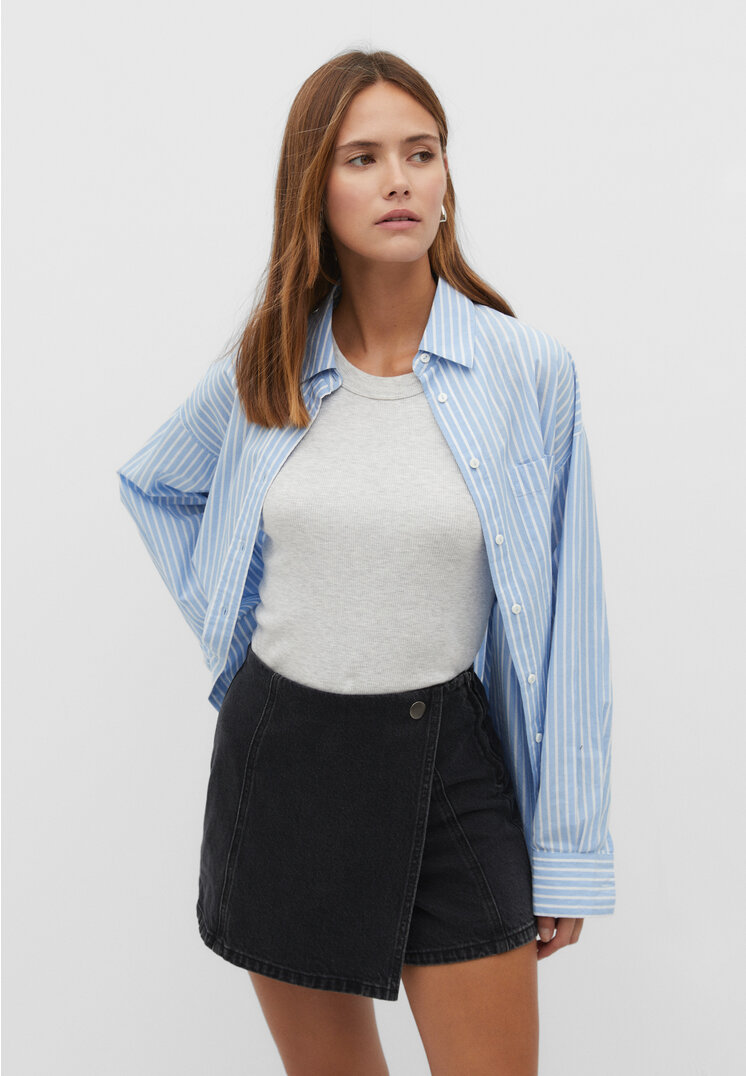 

Stradivarius Kopertowe spódnicospodenki jeansowe Czarny denim 42