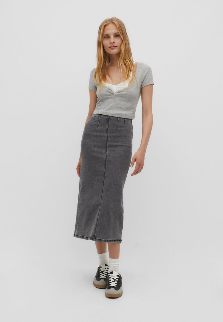 

Stradivarius Elastyczna jeansowa spódnica średniej długości z przeszyciem Czarny denim 38