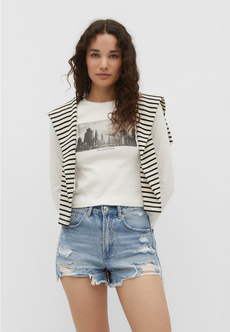 

Stradivarius Jeansshorts mit Rissen Jeansblau 32
