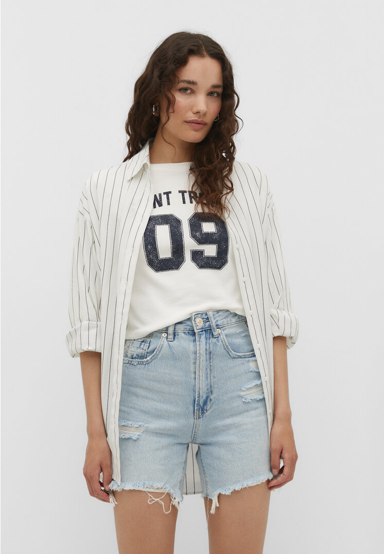 

Stradivarius Jeansowe spodenki o długim kroju Niebieski denim 36
