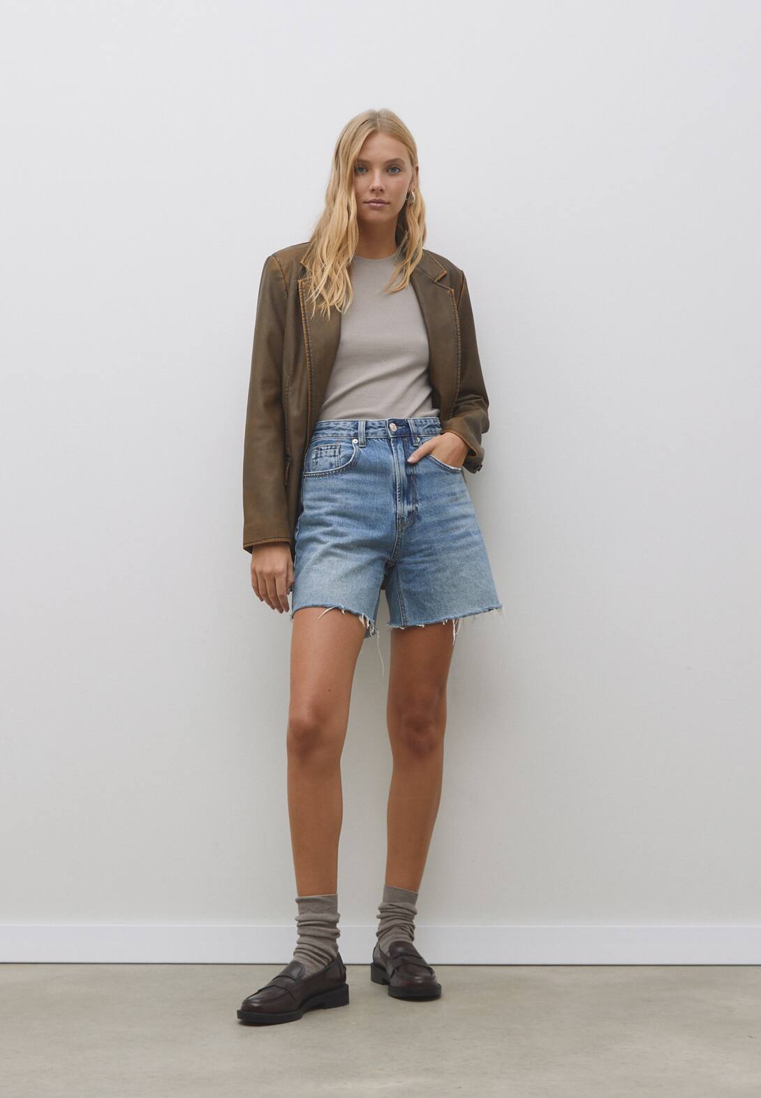 D93 Short en jean longline