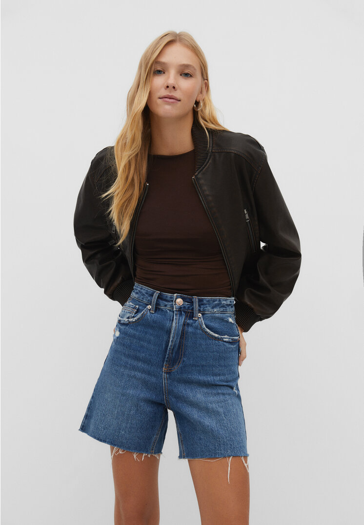 

Stradivarius Jeansowe spodenki o długim kroju Denimowy średni Dark Blue 36