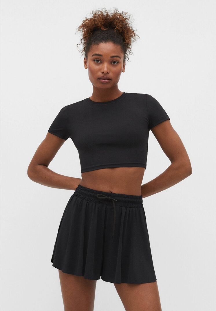 

Stradivarius Fließende Sportshorts Schwarz XL