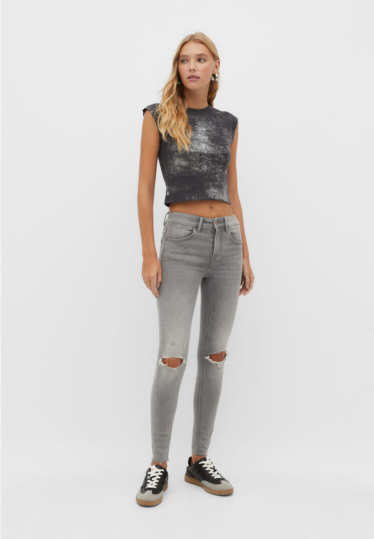 Stradivarius 1420 Skinny-Jeans mit tiefem Bund schwarzer Denim 38