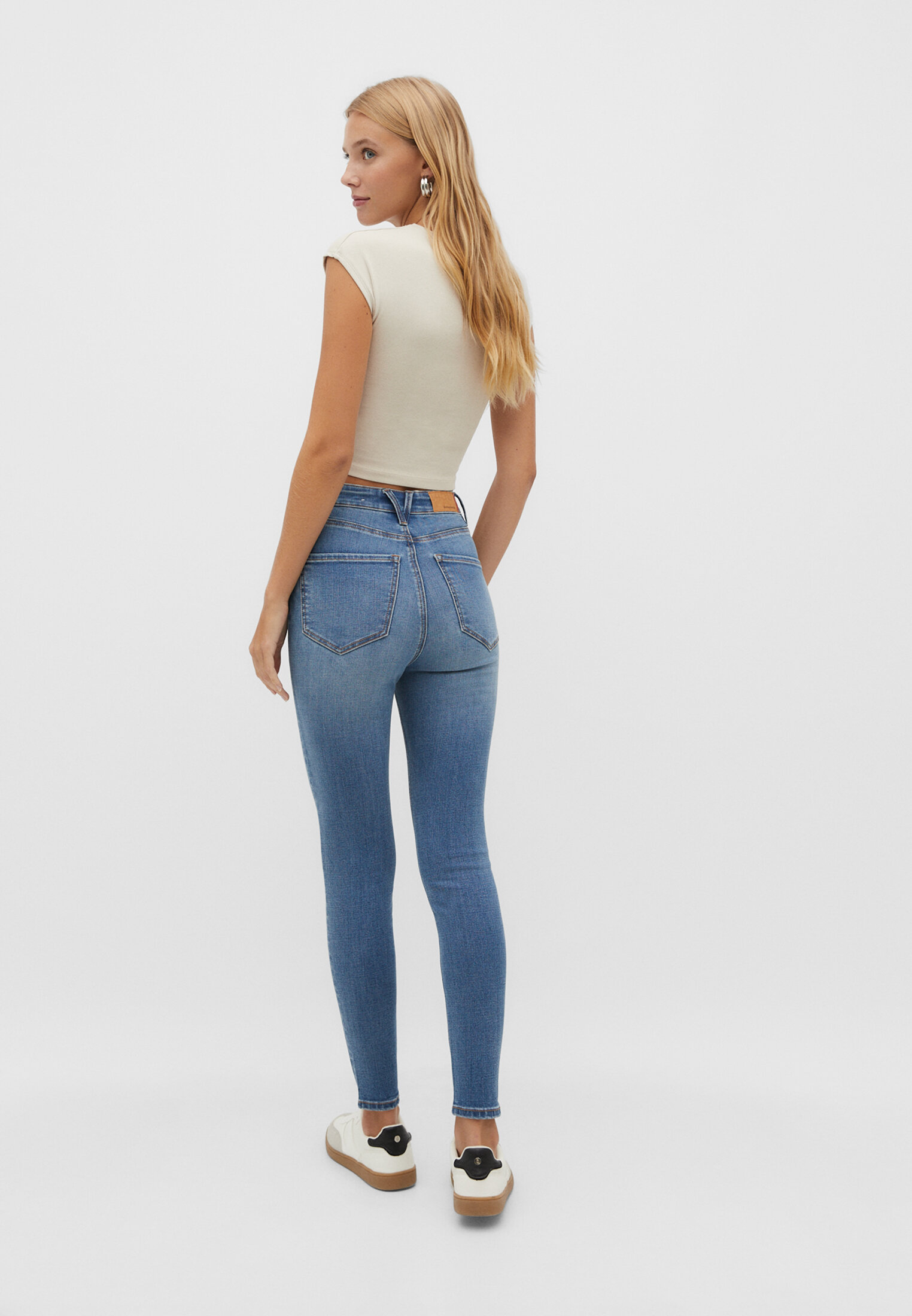 Jean slim outlet taille très haute