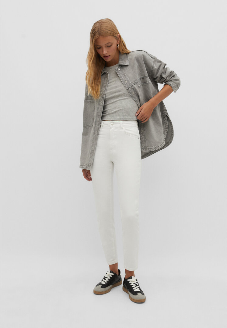

Stradivarius 1465 Jeansy mom fit typu slim Biały 34