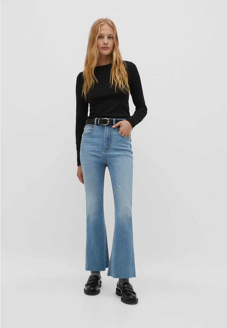 

Stradivarius Cropped-Jeans-Schlaghose D78 Medium light blue Denim 40