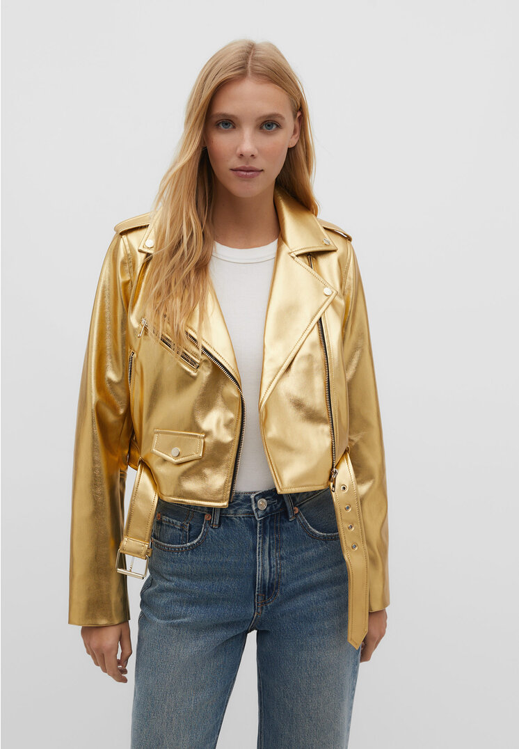 

Stradivarius Kunstlederjacke mit metallisiertem Gürtel Goldfarben S