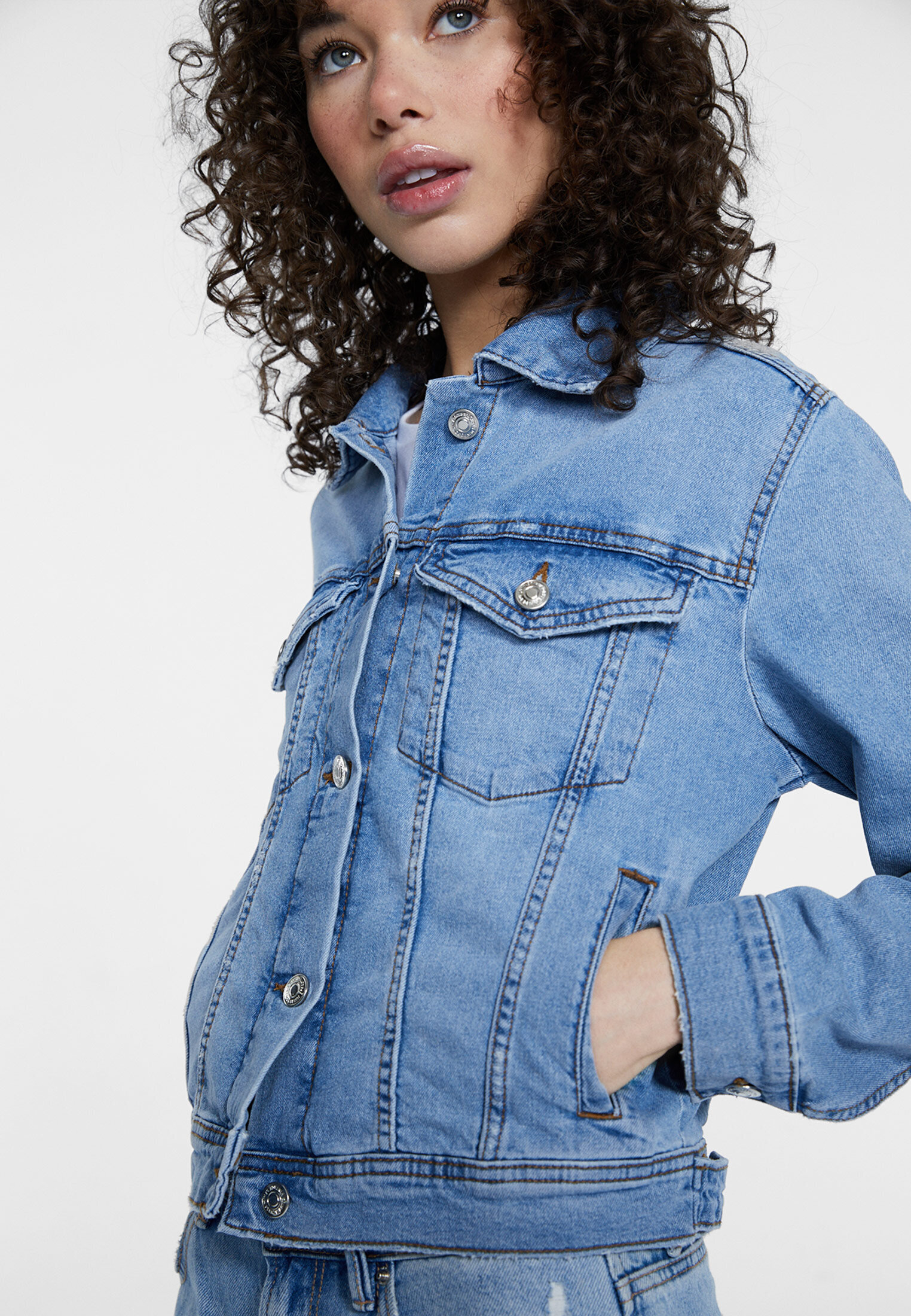 Denim on sale jacket stradivarius