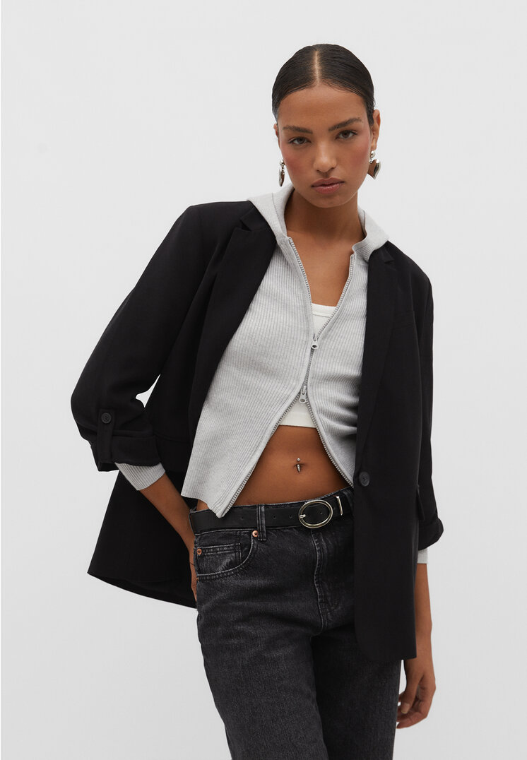 

Stradivarius Blazer mit hochgerollten Ärmeln. Schwarz XL