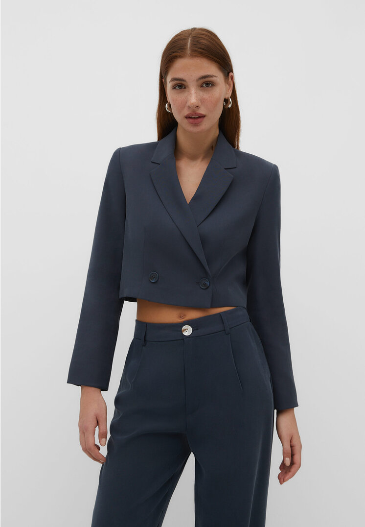

Stradivarius Fließender Cropped-Blazer Marineblau XS