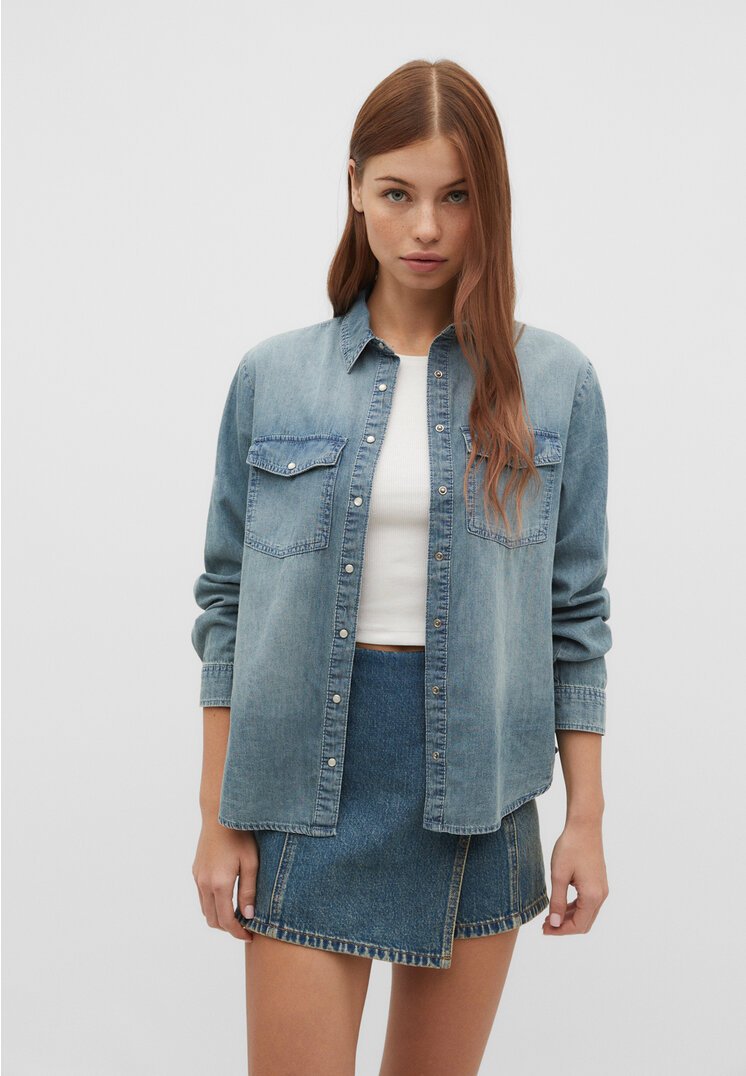 

Stradivarius Jeanshemd im Regular-Fit Overdyed Denim S