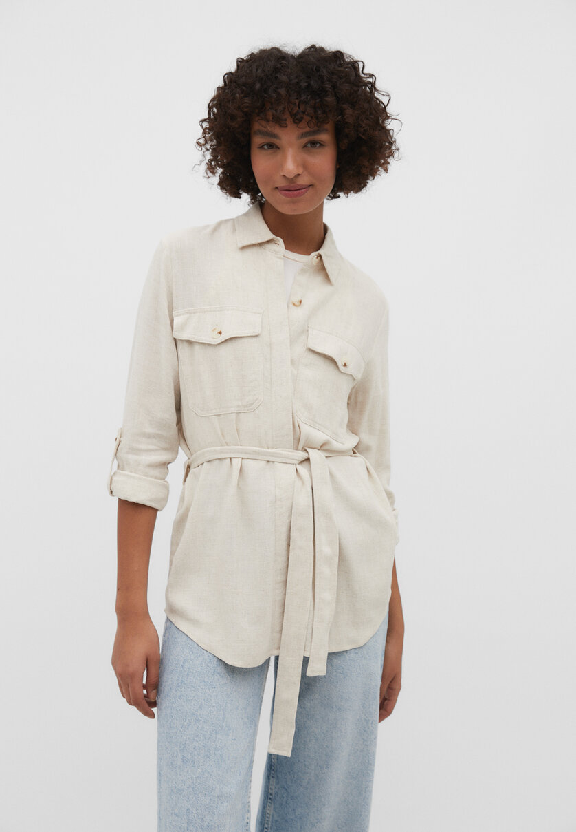Flowing overshirt with belt