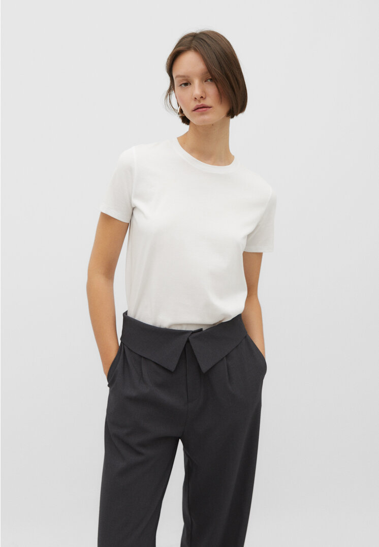 

Stradivarius Basic T-Shirt Weiß S