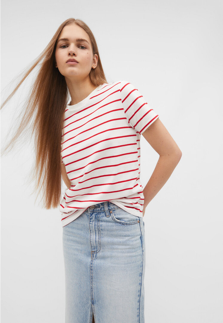 

Stradivarius Basic-Shirt Rot S