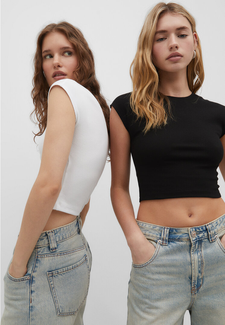 

Stradivarius Doppelpack Cropped-Shirts mit kurzen Ärmeln Schwarz S