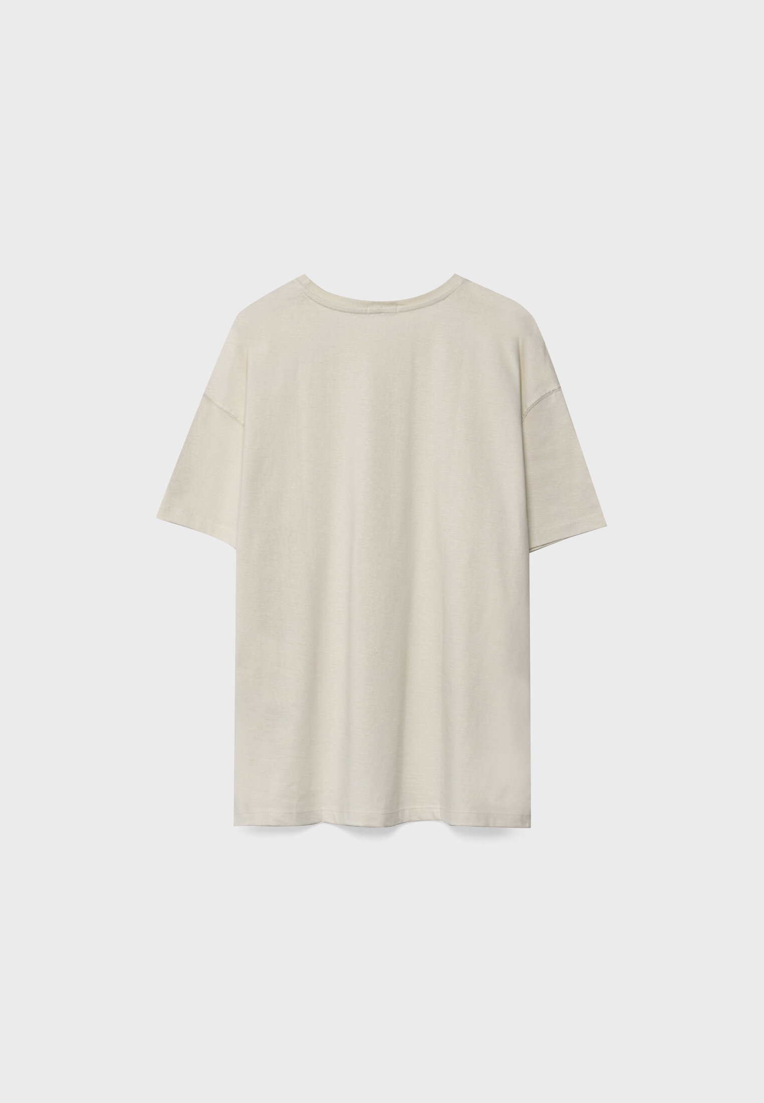 Camisa blanca oversize online stradivarius