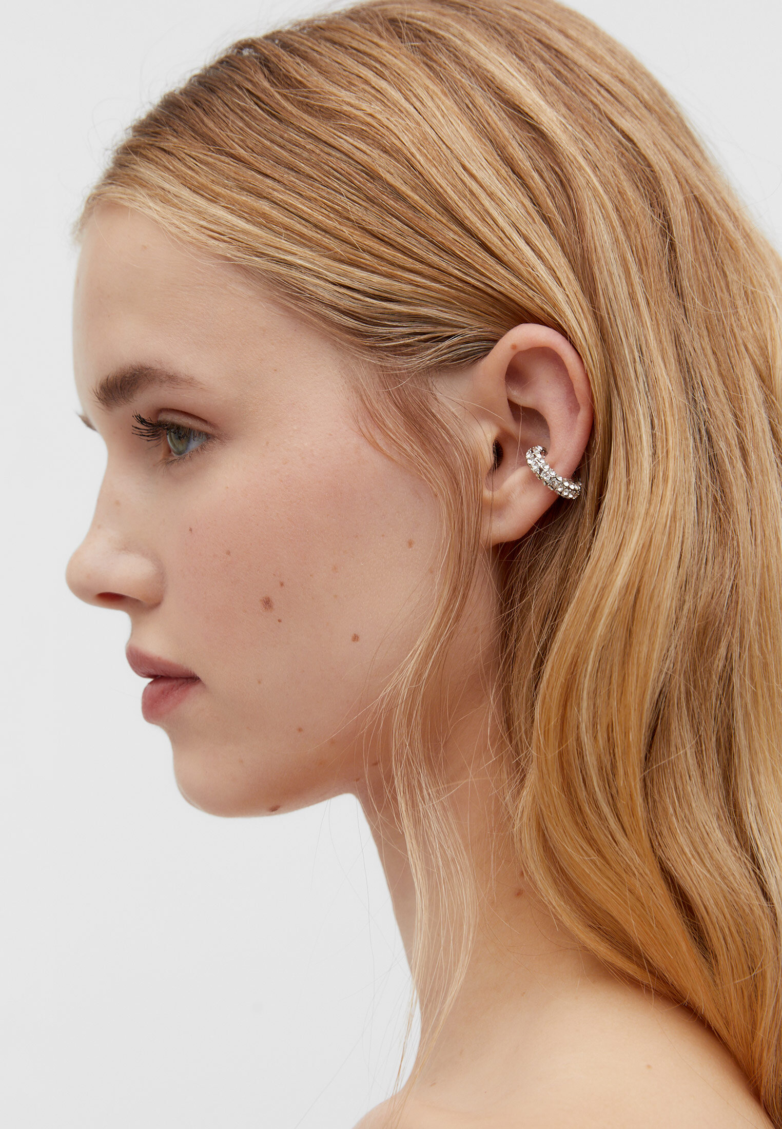 Ear cuff store and stud set