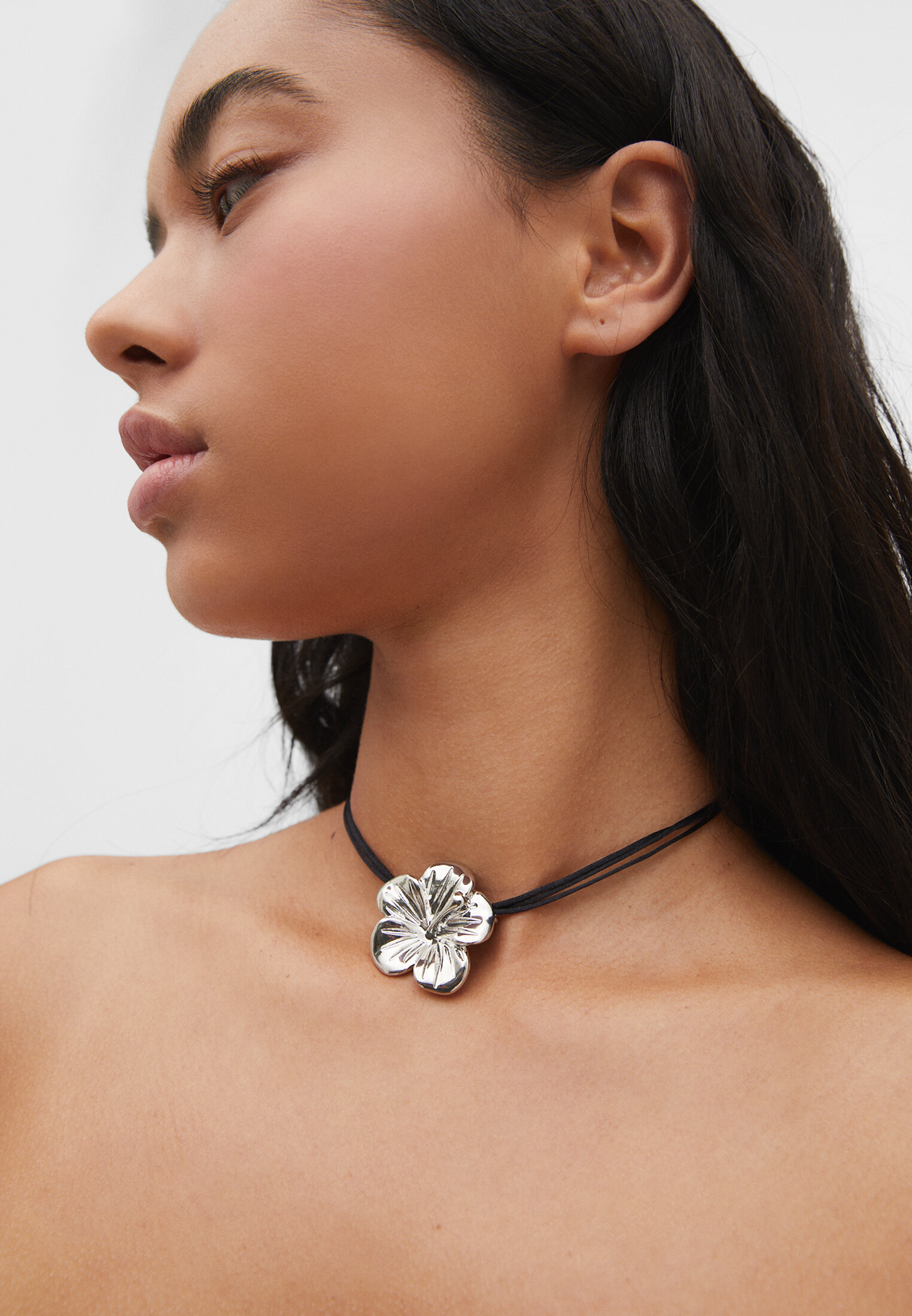 Collar hot sale choker stradivarius