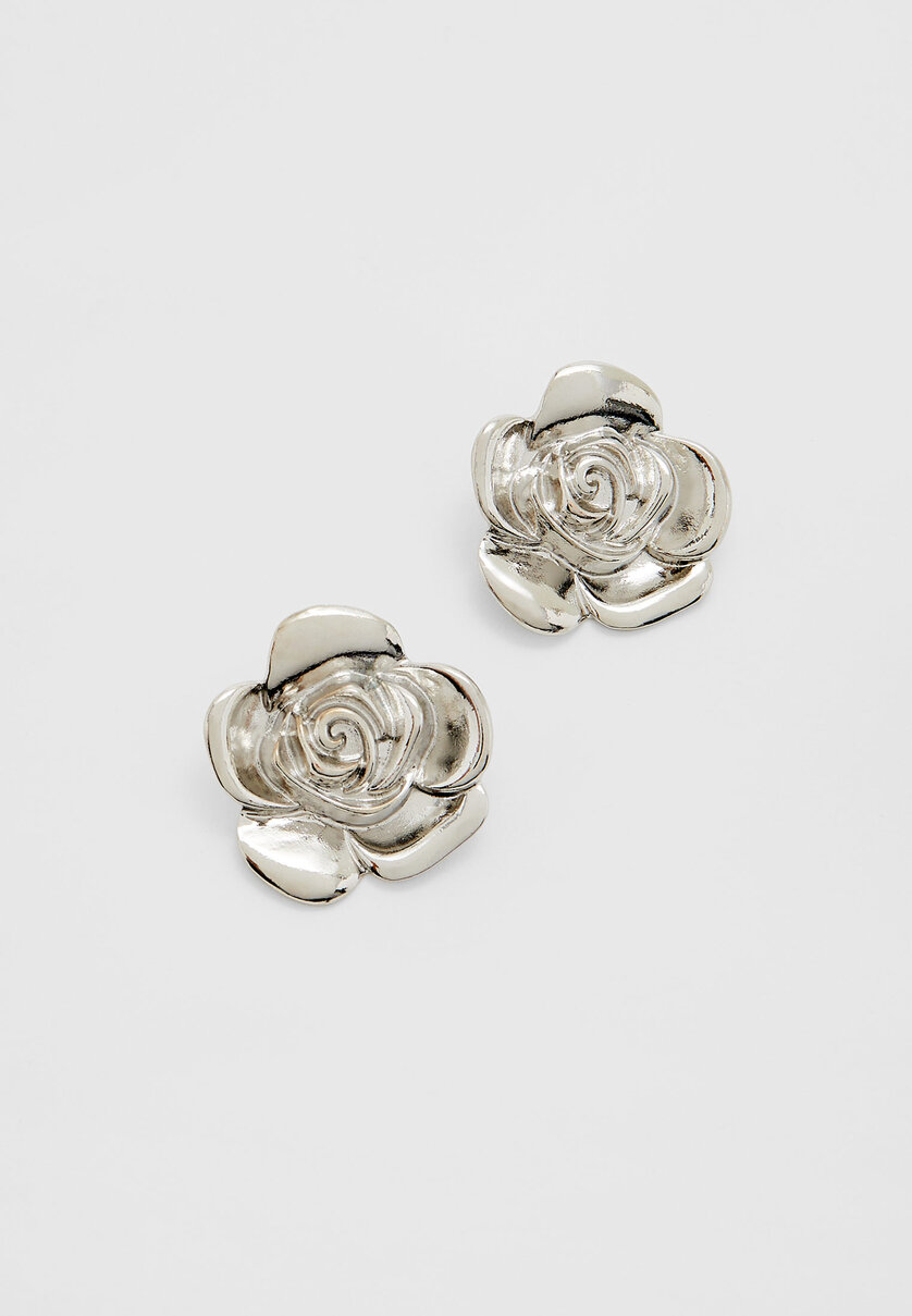 Metal flower earrings