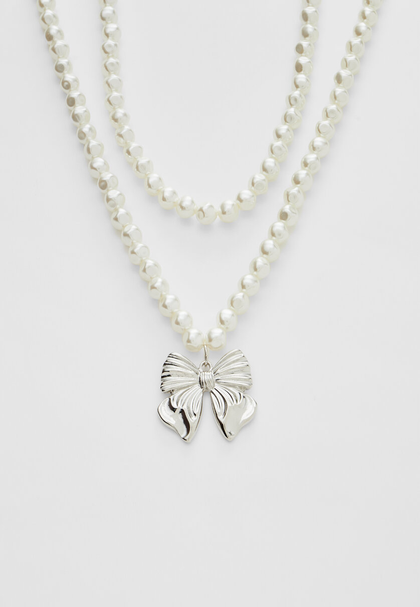 Pearl pear and bow necklace