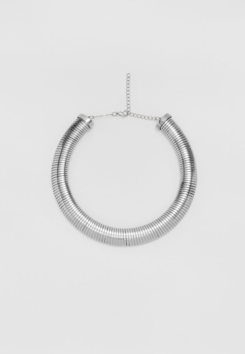 Tubular snake necklace