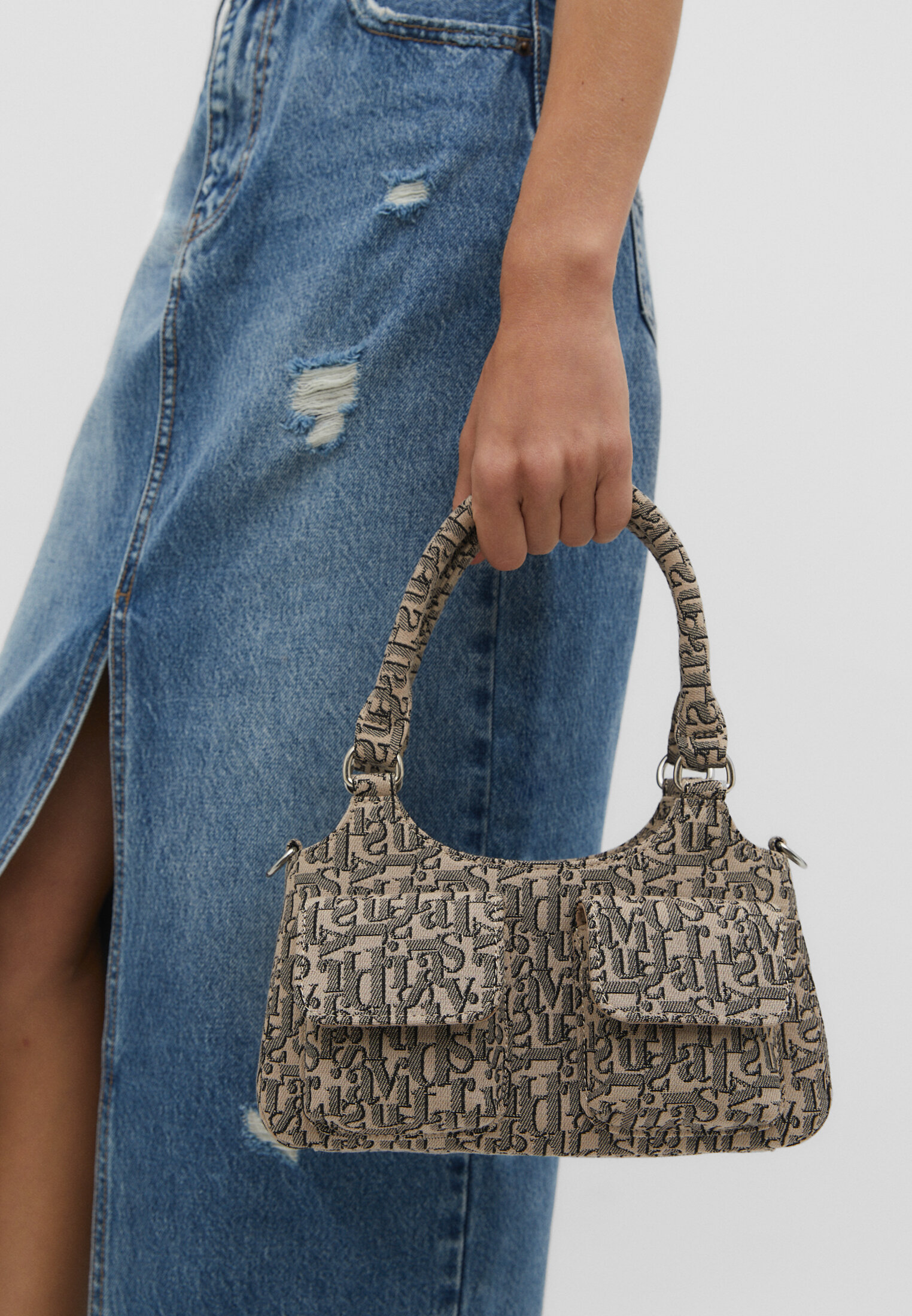 Bolso azul online stradivarius