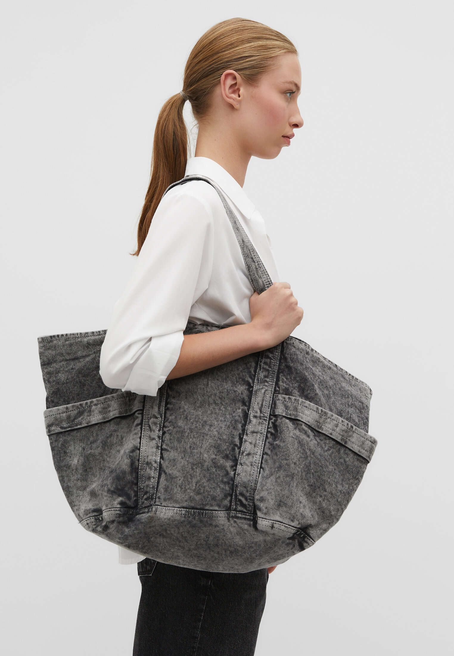 Denim shopper bag