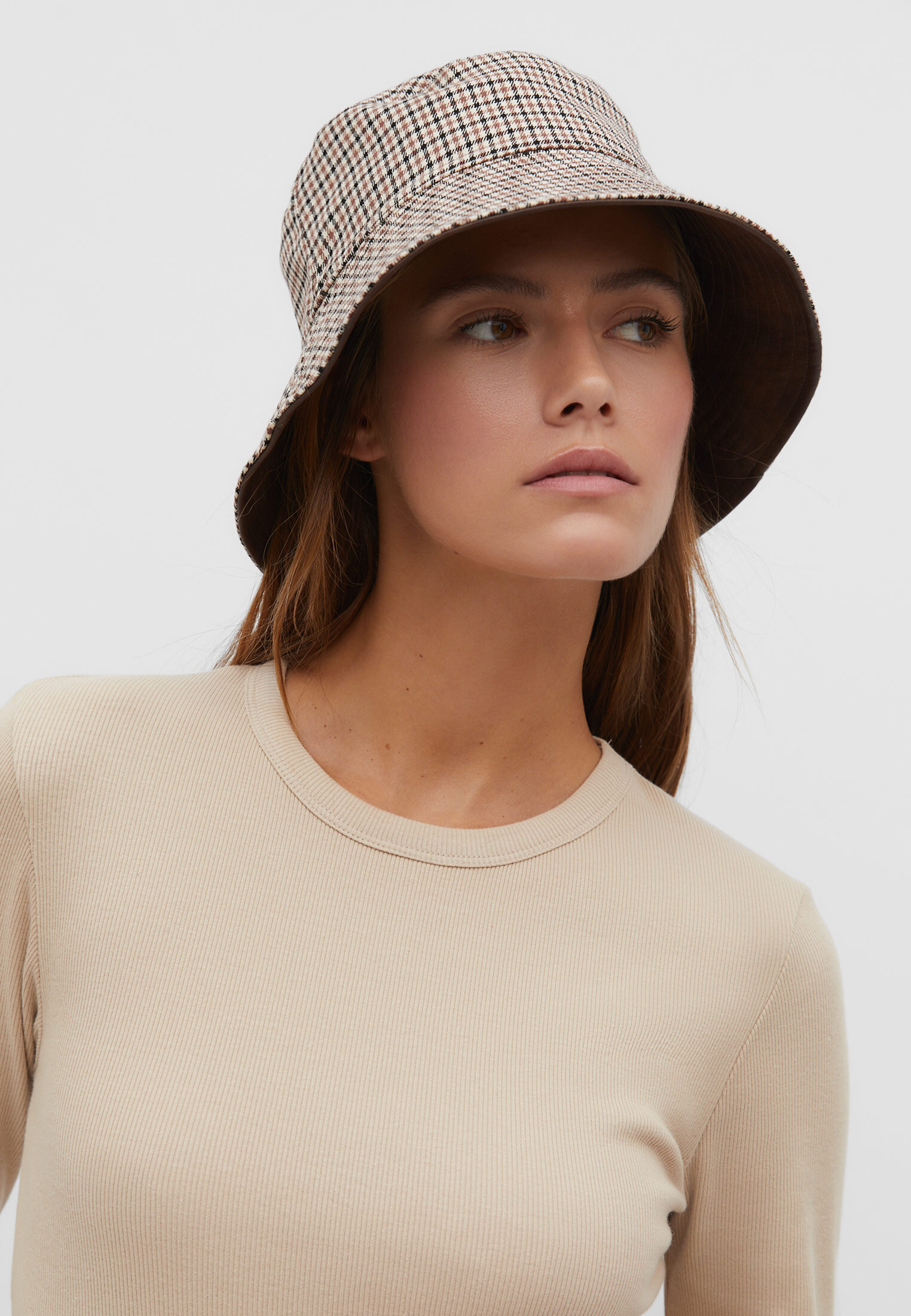 Bucket 2024 hat stradivarius