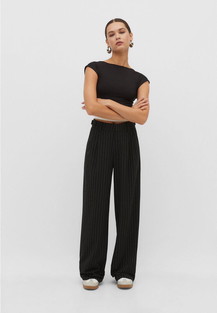 

Stradivarius Stoffhhose mit verstellbarem Bund und Streifen Schwarz 42