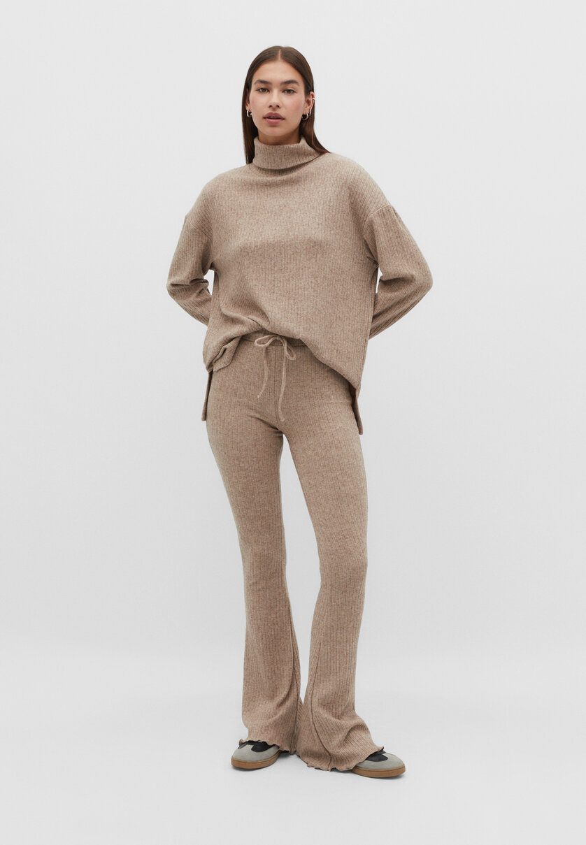 Ribbed stretch flared trousers