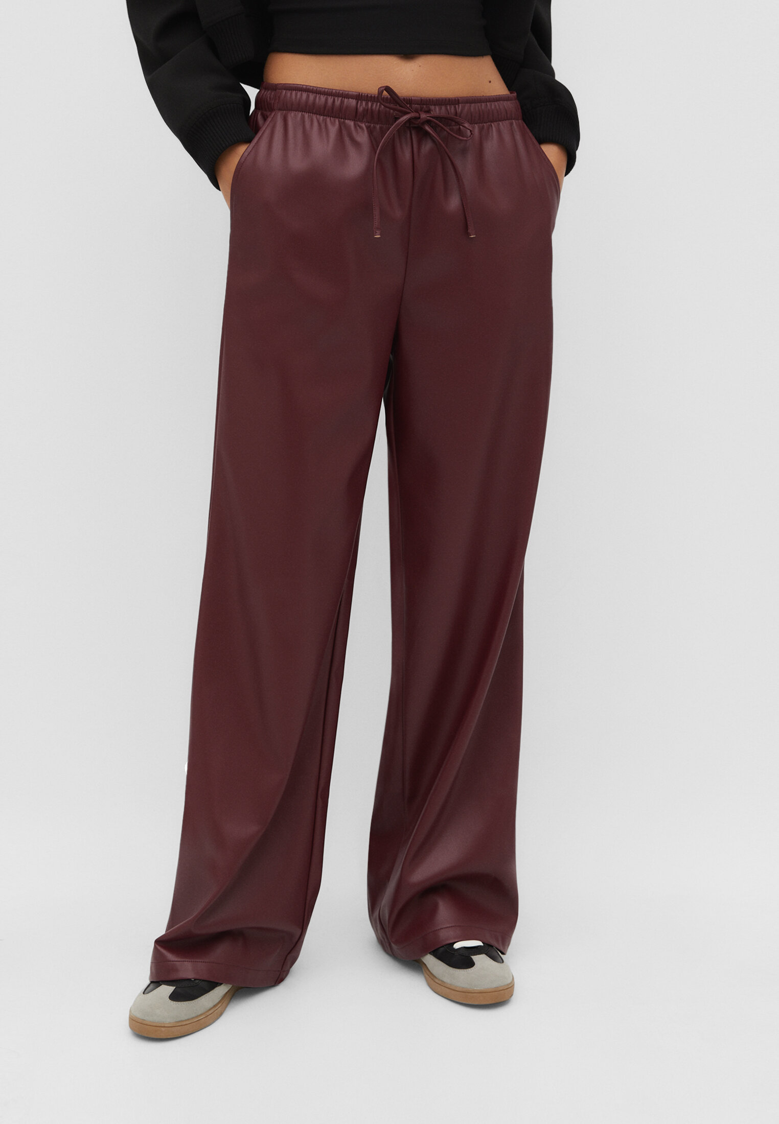 Pantalon cuero marron stradivarius new arrivals