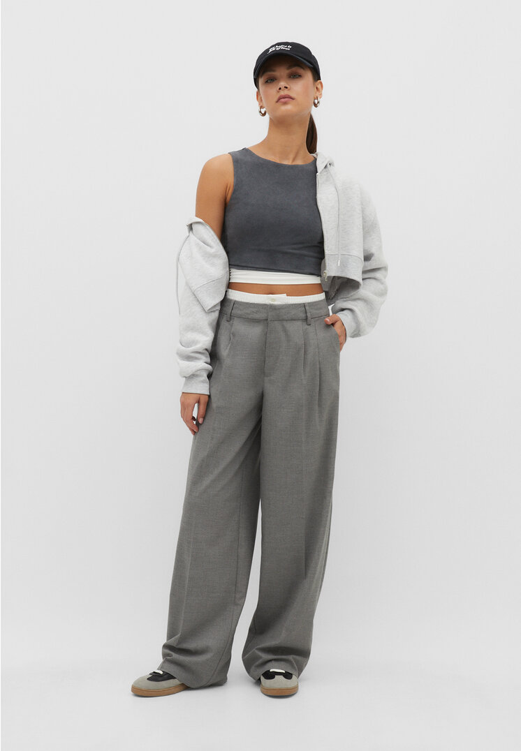 

Stradivarius Spodnie tailored fit Ciemnoszary 44