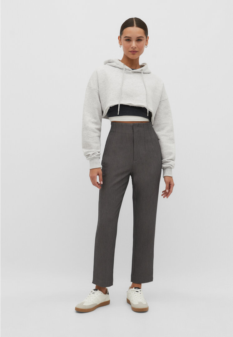 

Stradivarius Stoff-Bundfaltenhose Grau Melange 38