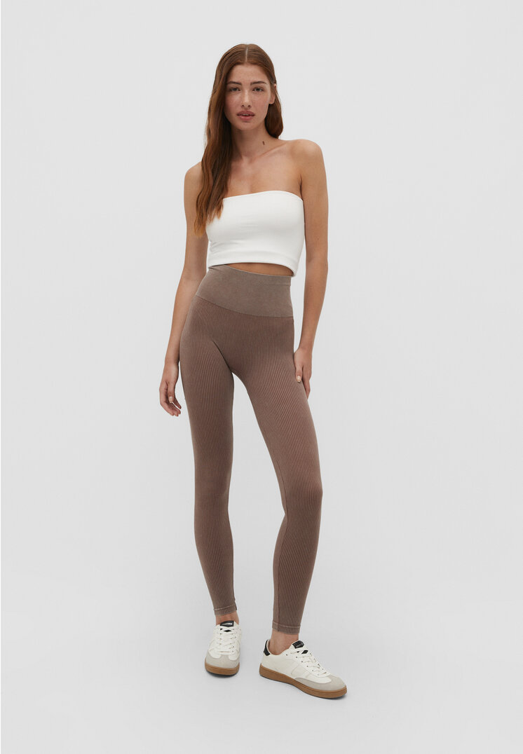 

Stradivarius Nahtlose Leggins Camel M