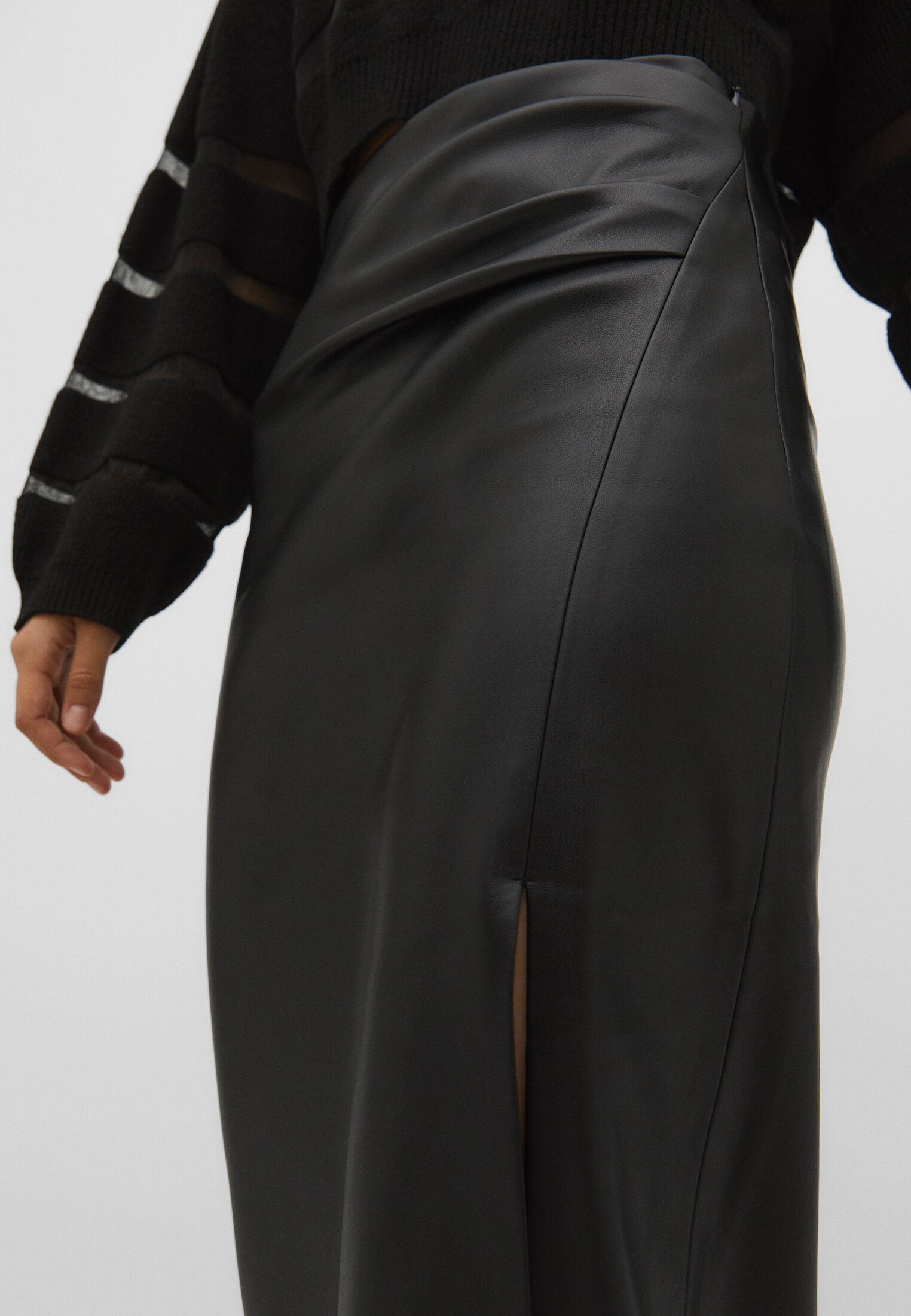 Leather midi skirt stradivarius sale