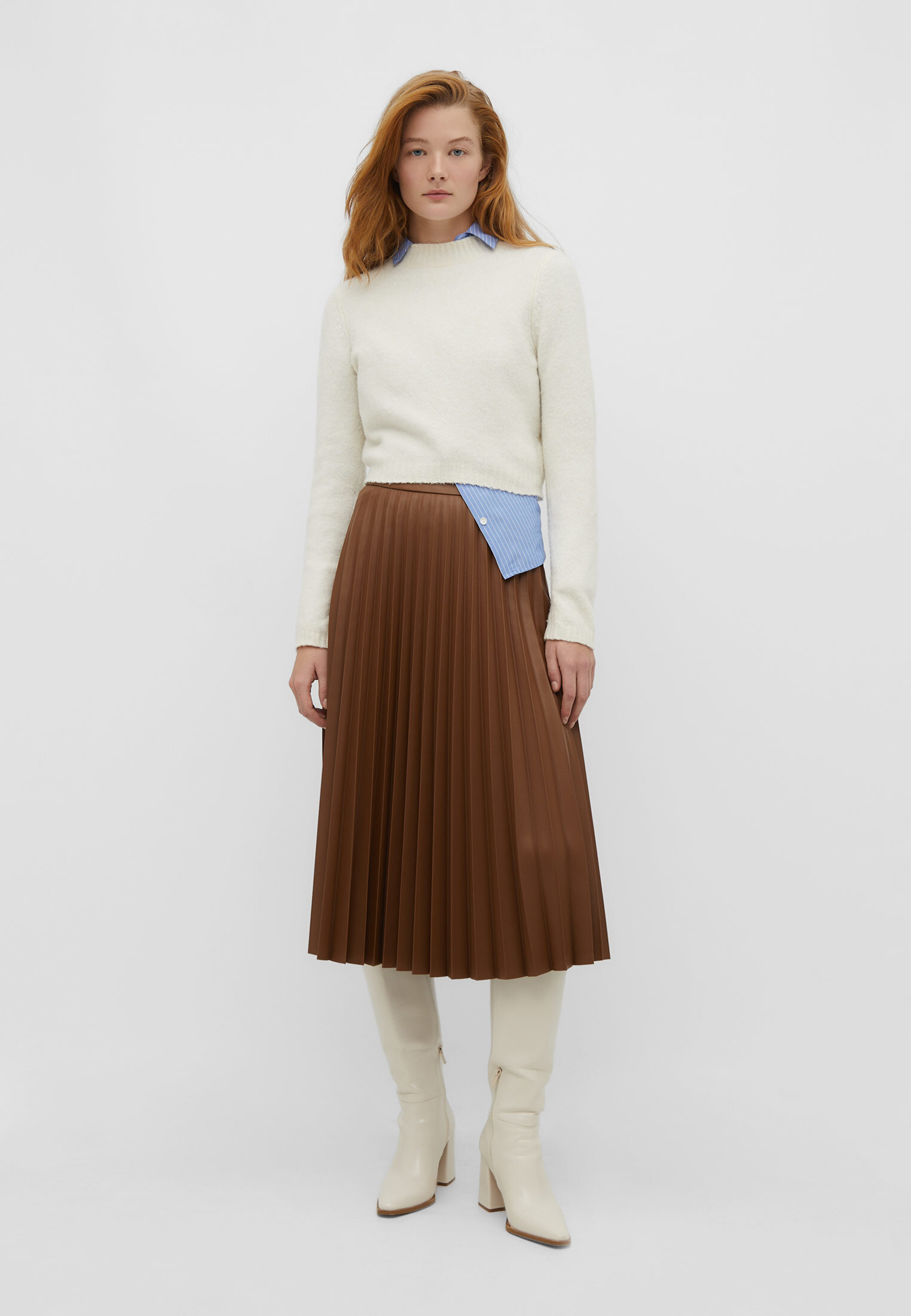 Stradivarius faux leather hotsell pleated skirt in ecru